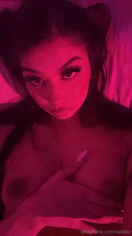 Asian Slut Plays With Her Wet Juicy Pussy #LCIan1Bz
